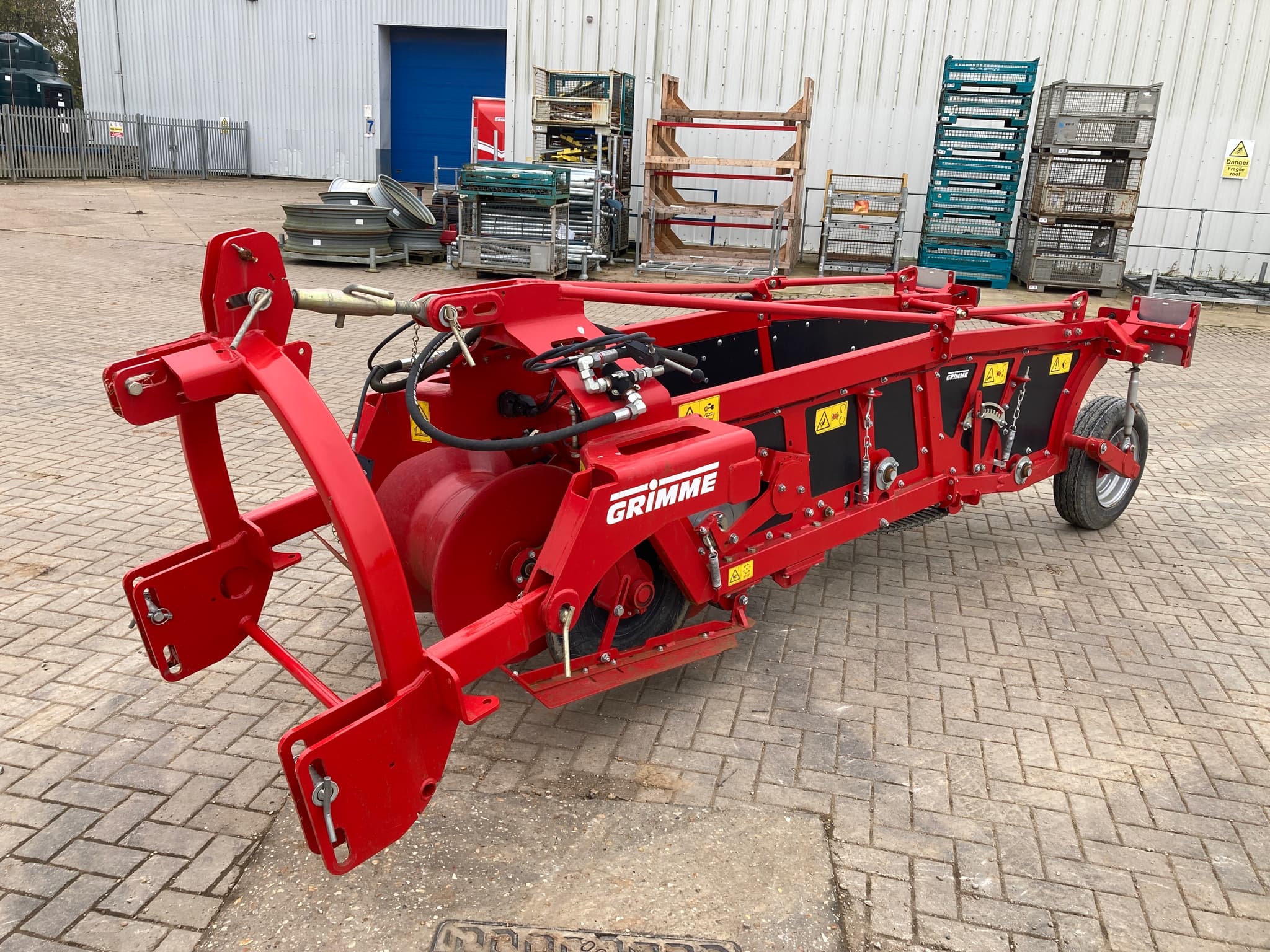 GRIMME Grimme WH100 Single Row Potato Windrower - overview - Ref. ee19