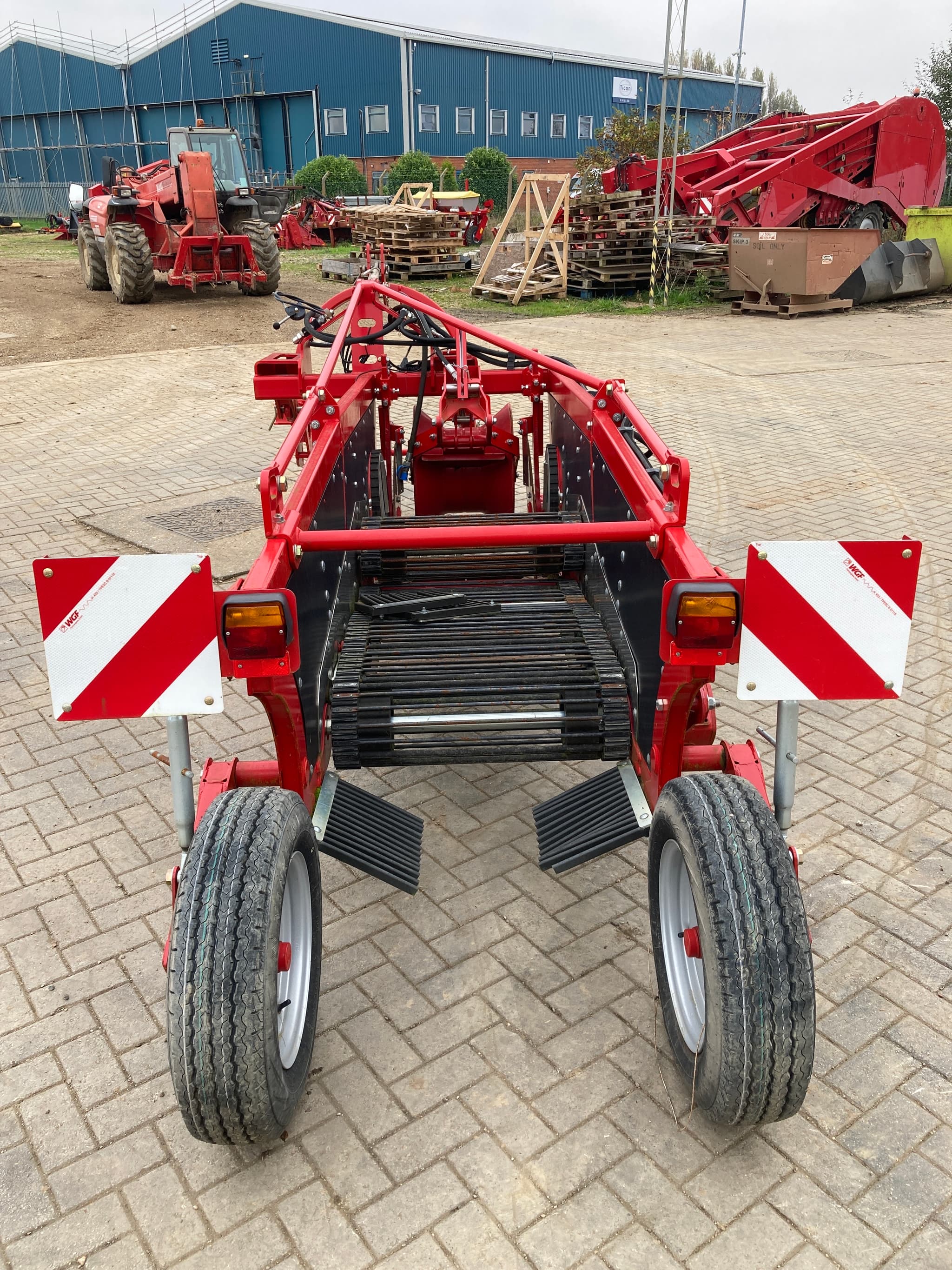 GRIMME Grimme WH100 Single Row Potato Windrower - detail - Ref. ee19