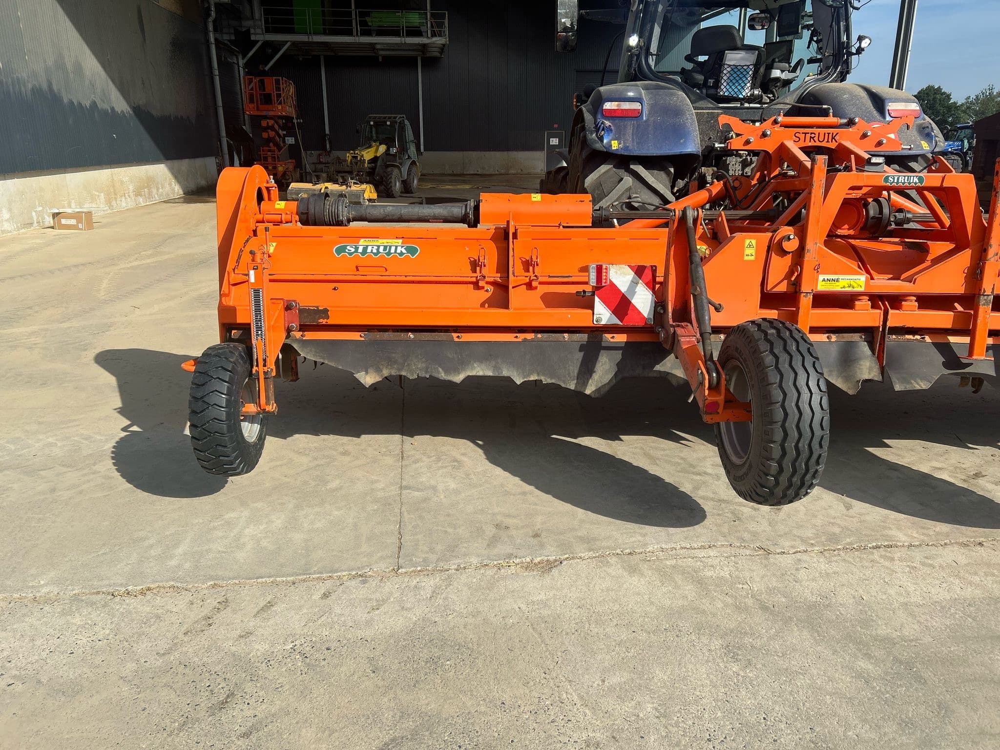 Struik 8LKA75 - detail - Ref. 9537
