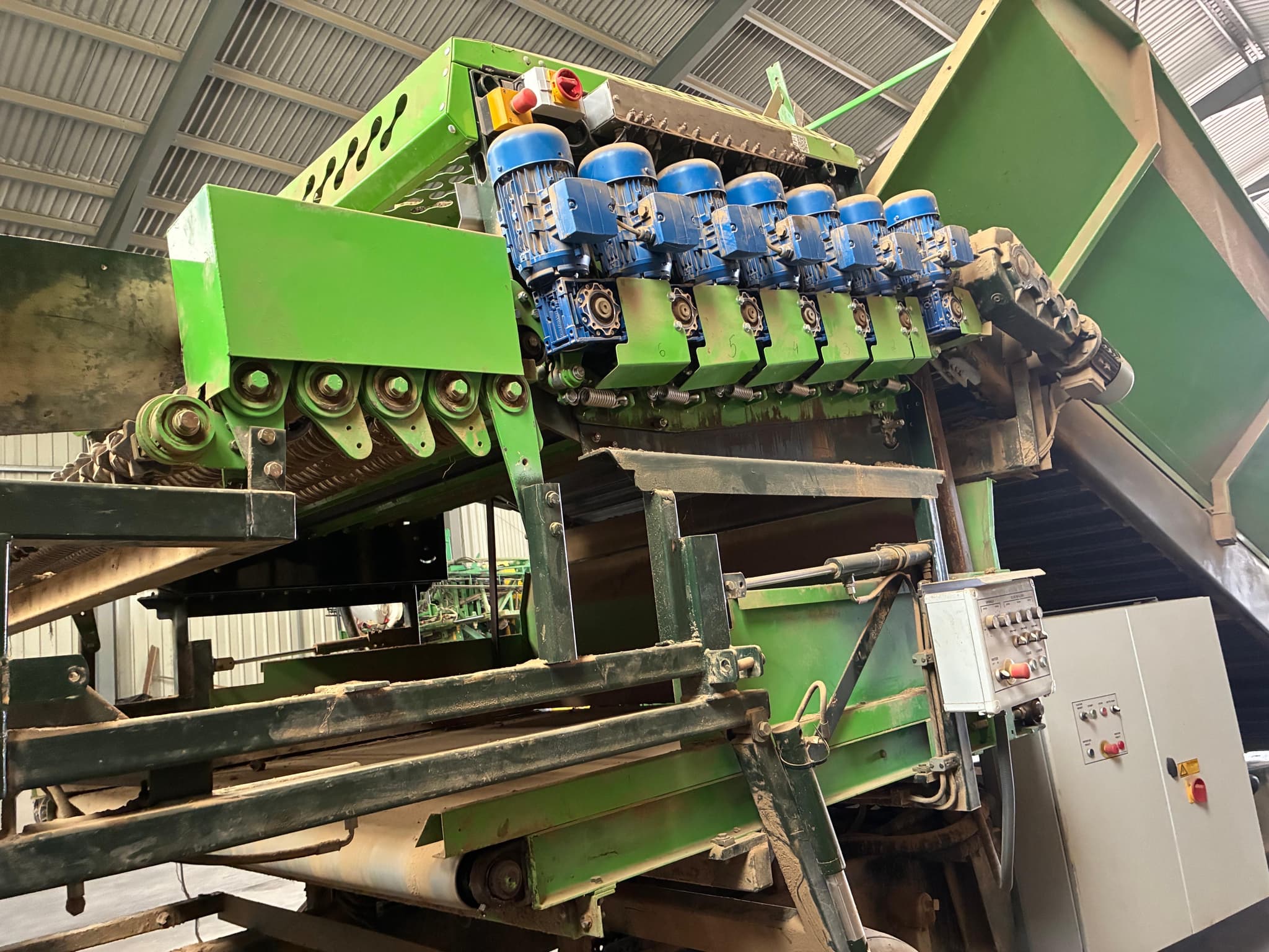 Dewulf / Miedema Grader & SB1251 & KT75 - detail - Ref. b608