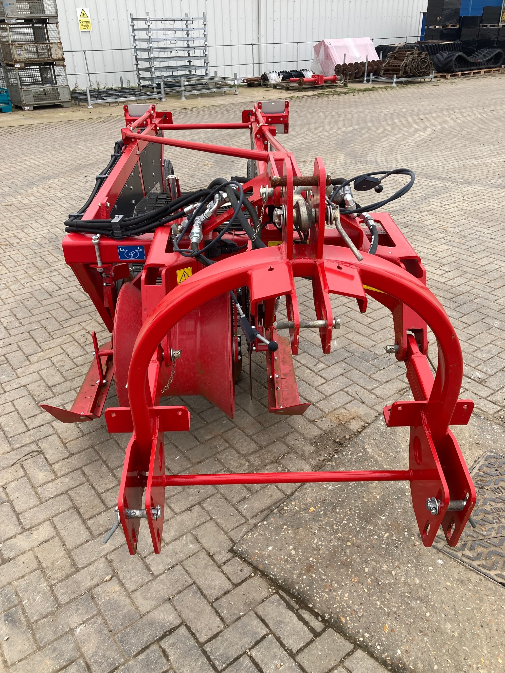 GRIMME Grimme WH100 Single Row Potato Windrower - right - Ref. ee19
