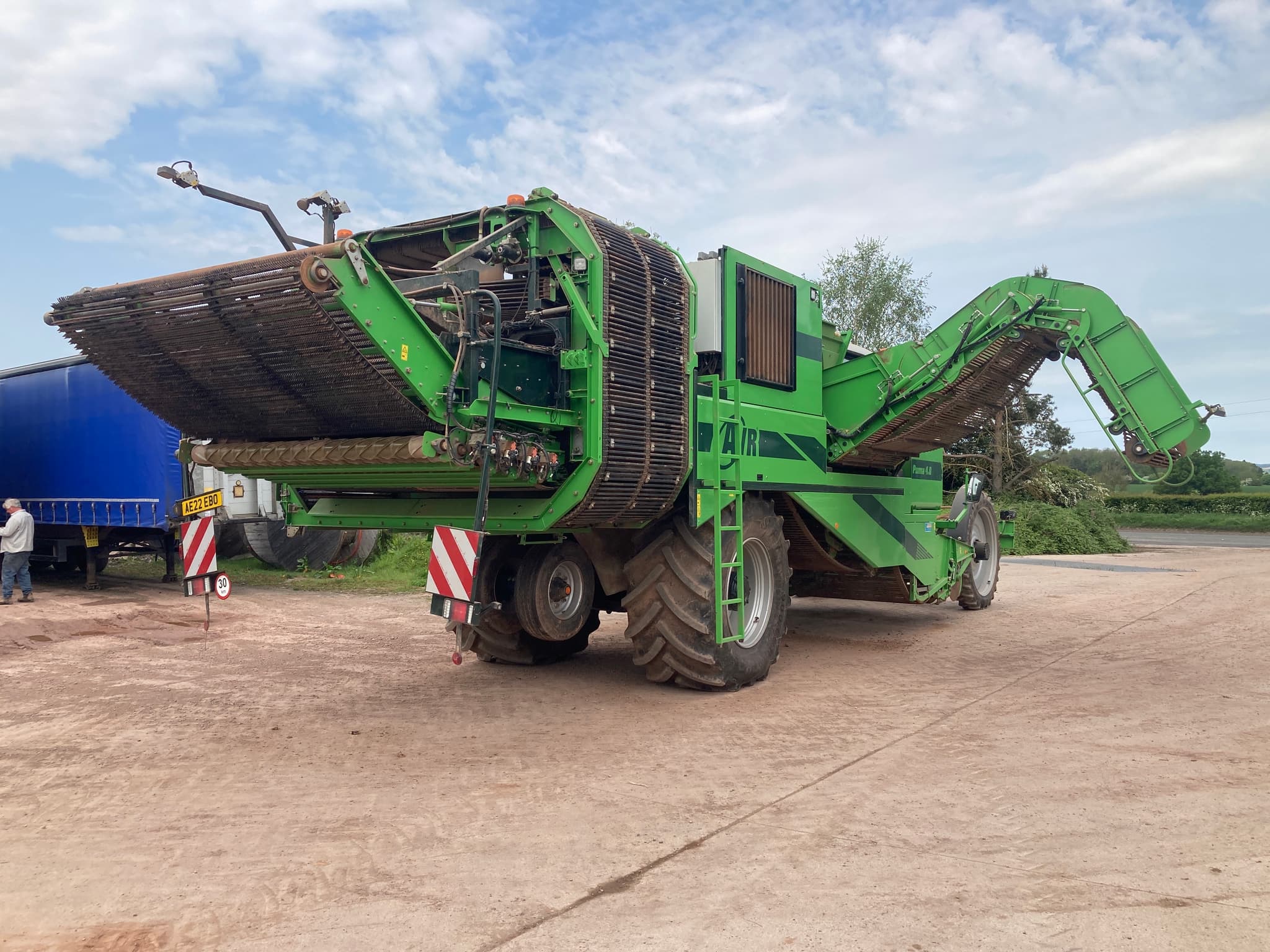 AVR AVR PUMA 4.0, 4 Row Self-Propelled Harvester, 2022 - right - Ref. e84a