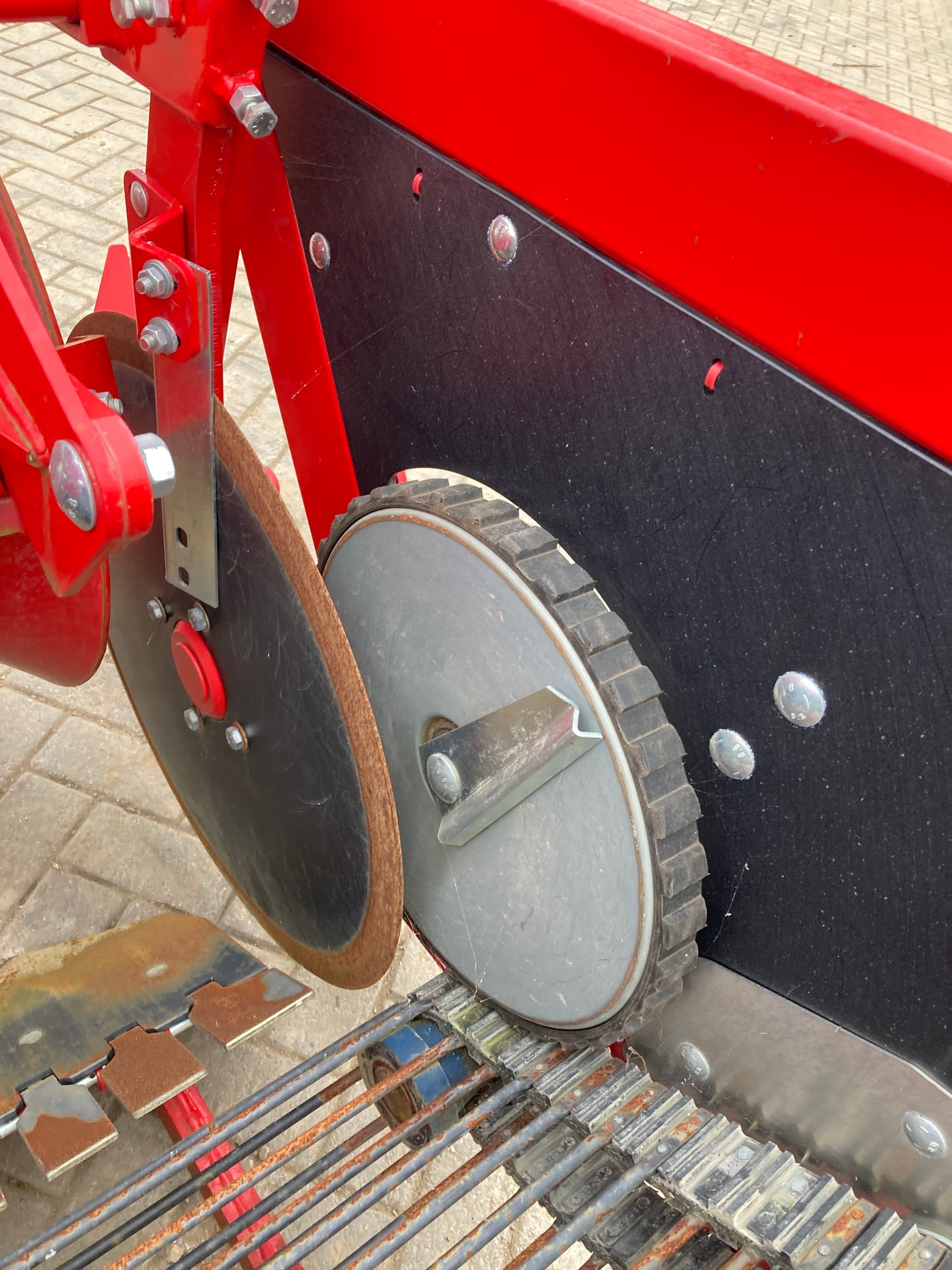 GRIMME Grimme WH100 Single Row Potato Windrower - detail - Ref. ee19