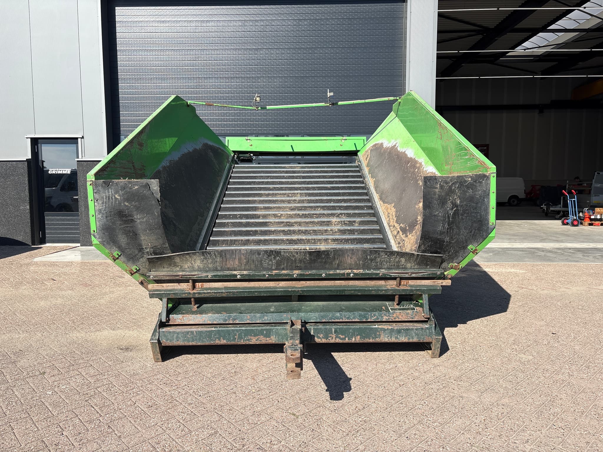 Dewulf / Miedema SB 651 RZ - front - Ref. 2eba