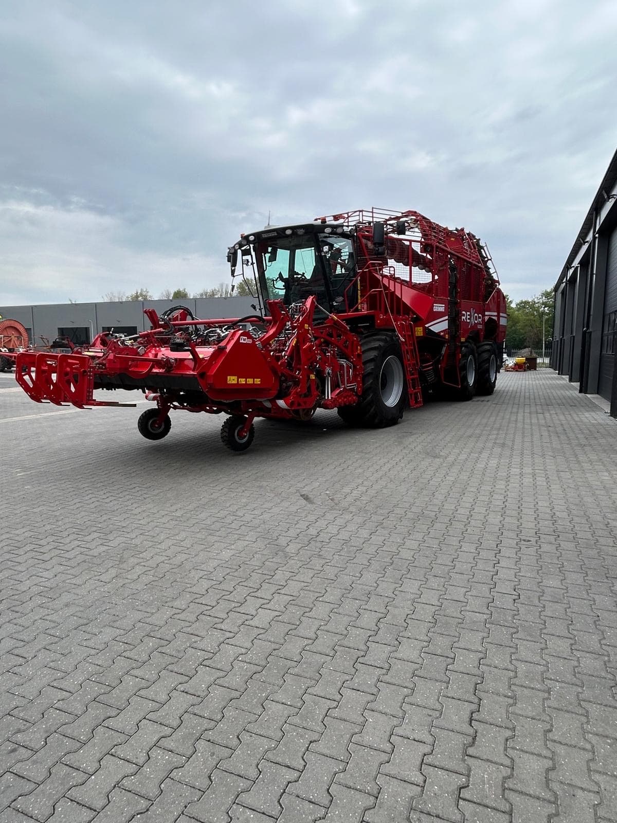 GRIMME REXOR 6300 Platinum - front - Ref. 5731