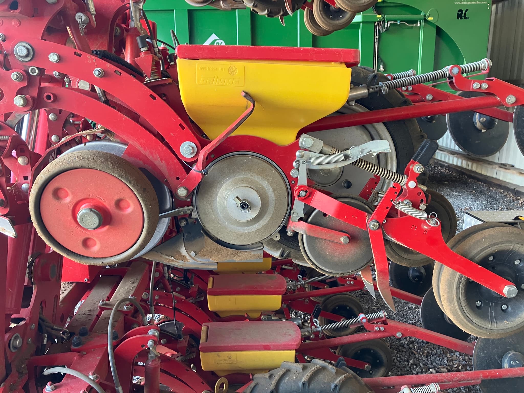 GRIMME Grimme Matrix 1800, 18 Row, Sugarbeet Drill - machinePlate - Ref. 39c1