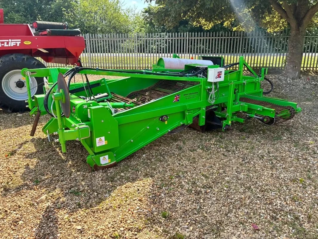 Jones Jones Onion Windrower - overview - Ref. acf4