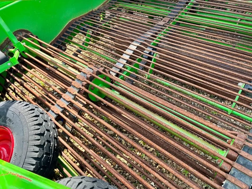 Jones Jones Onion Windrower - machinePlate - Ref. acf4