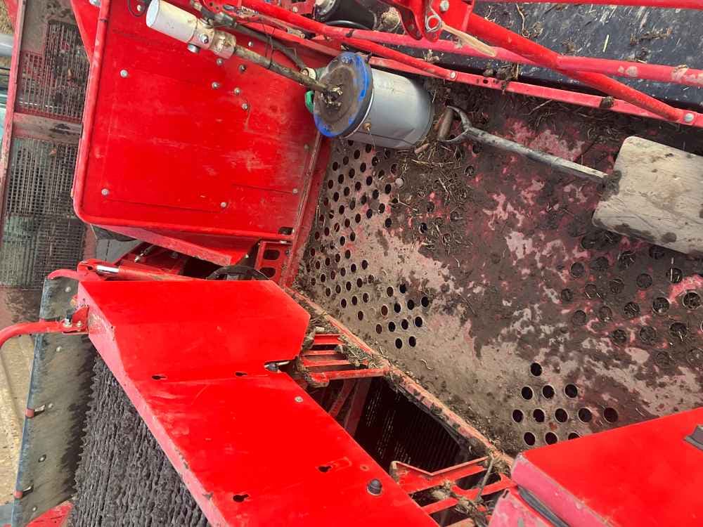 GRIMME Grimme Varitron 270 Platinum TT, Self-Propelled, Carrot Harvester - detail - Ref. 2e40