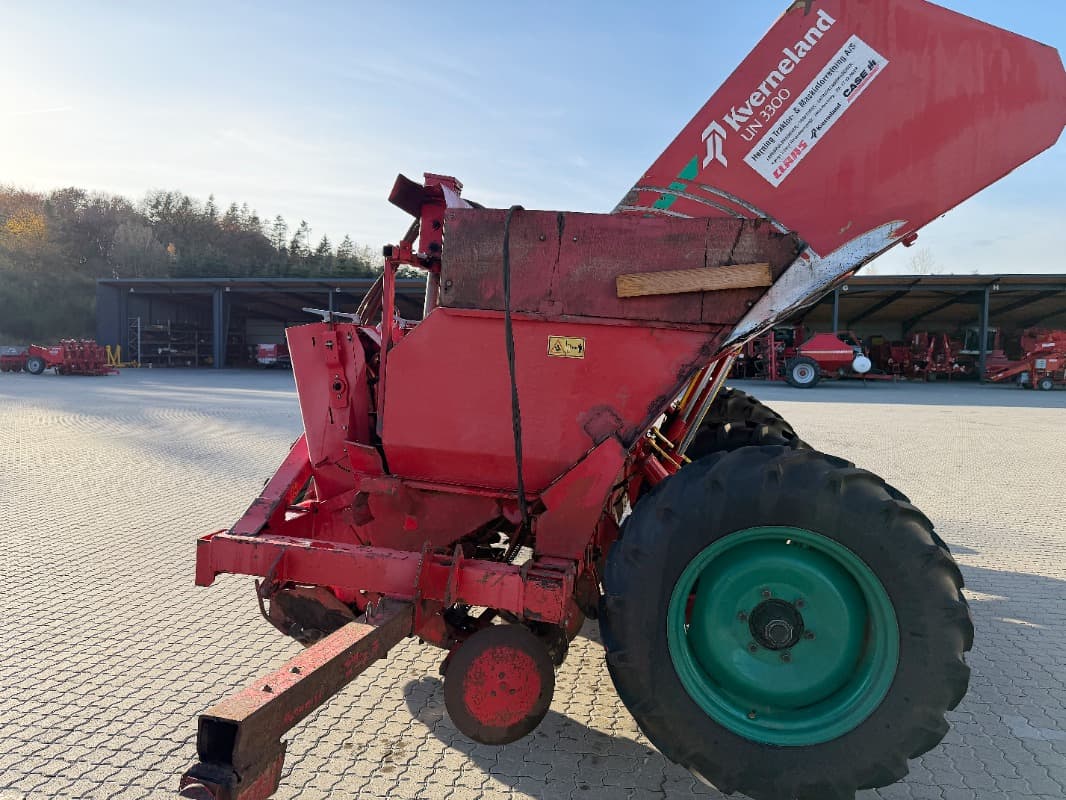 Kverneland UN-3300 - front - Ref. 403c